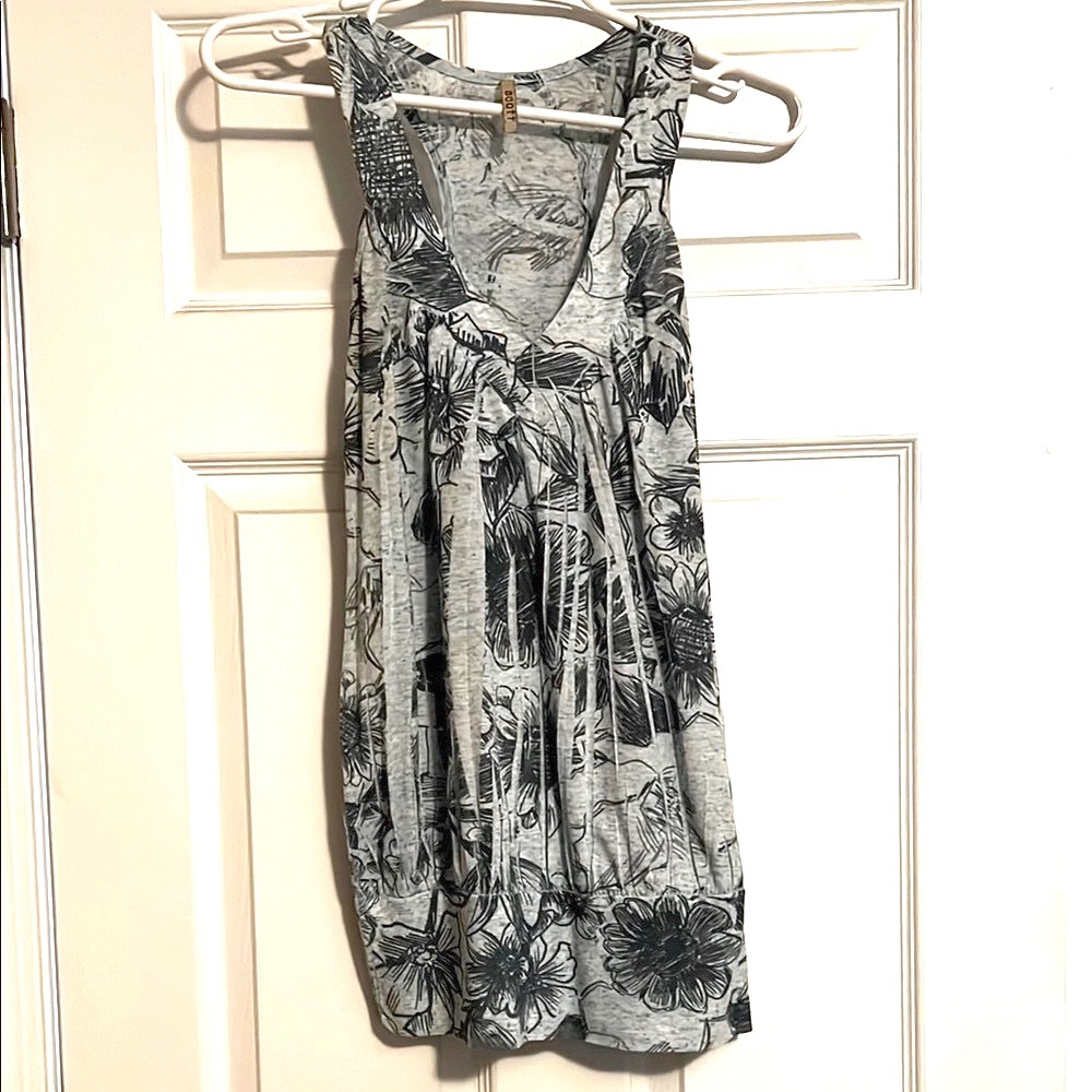 Scott Gray Sleeveless Top